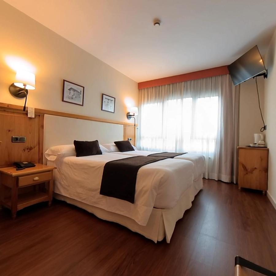Hotel Meta Pas De La Casa Dış mekan fotoğraf