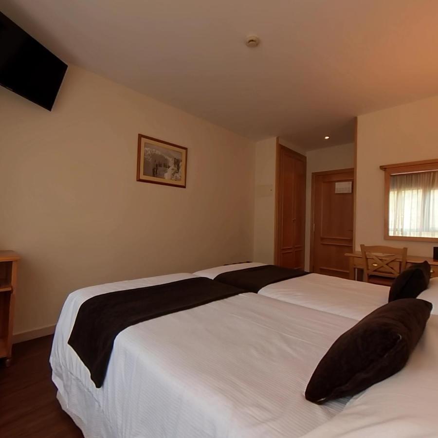 Hotel Meta Pas De La Casa Dış mekan fotoğraf