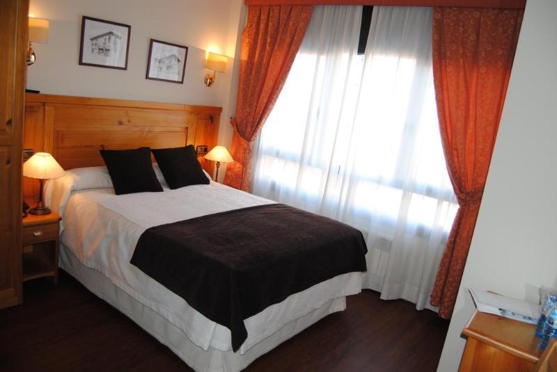 Hotel Meta Pas De La Casa Dış mekan fotoğraf